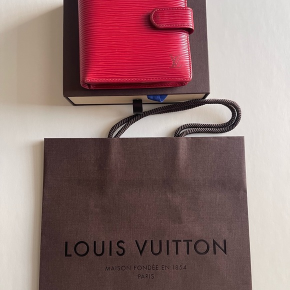 *Authentic* Louis Vuitton Epi Leather French Bifold Wallet Red Elegant Small - Picture 12 of 16
